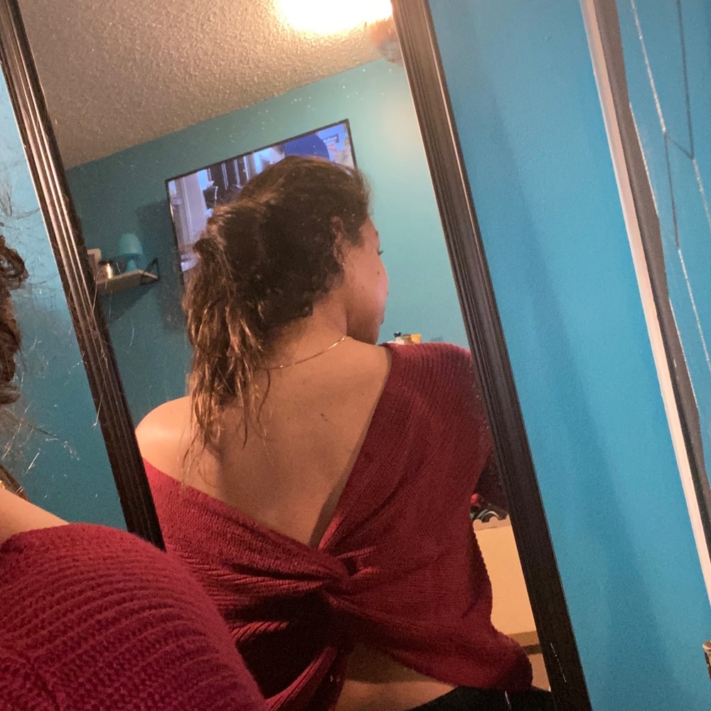 Criss cross back sweater